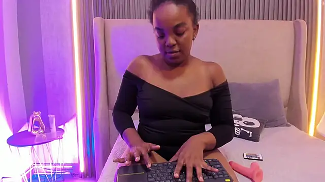 OrianaNavarro's cam snapshot