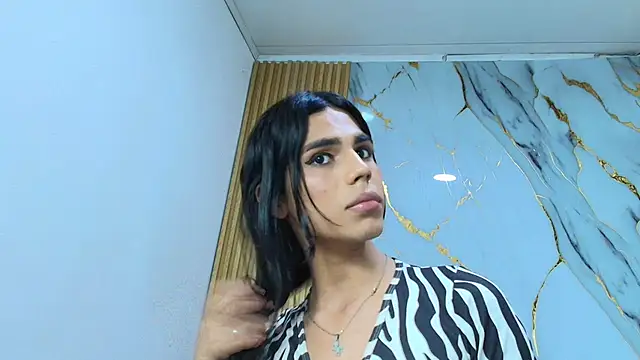 Luluu_08 live sex cam