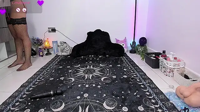 LadyAvalon's cam snapshot