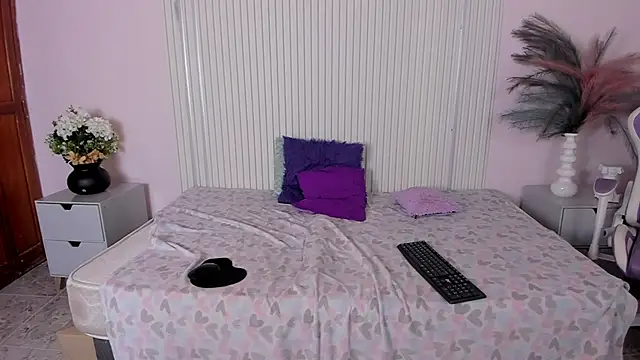 ZoeFox5's cam snapshot