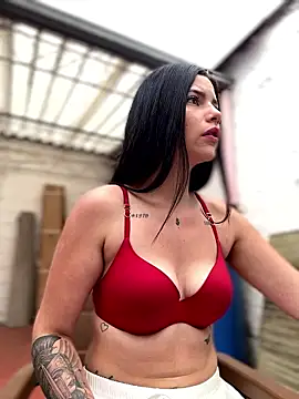 Adhaira_pink10's cam snapshot