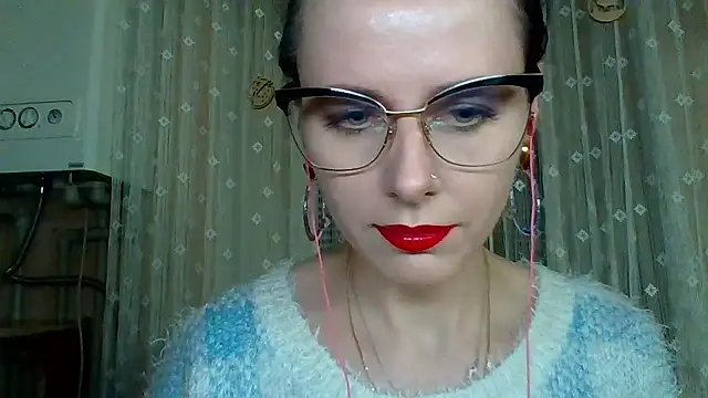 LuminousLady's cam snapshot