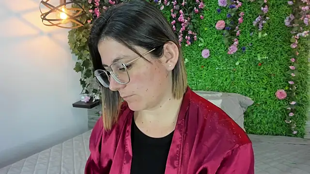 SarahDeyvis's cam snapshot