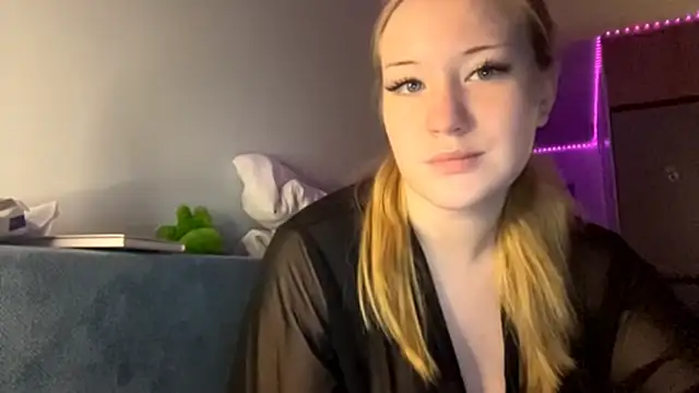 PandaFluff's cam snapshot