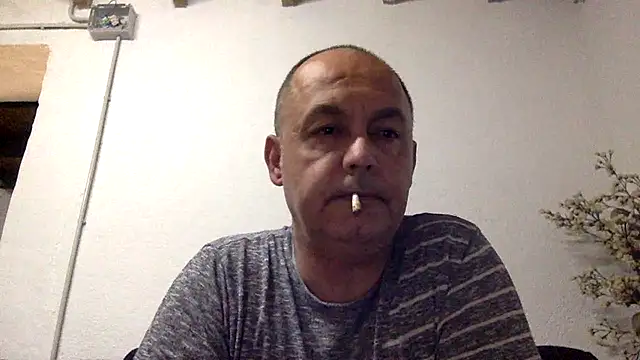 futbolin94's cam snapshot