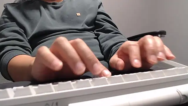 OfficeBoy_M live sex cam