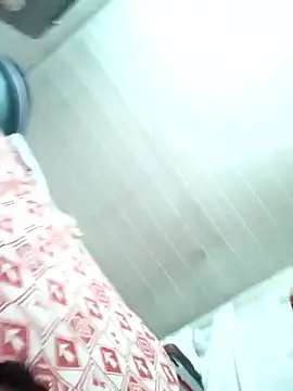 Aliii1657 live sex cam