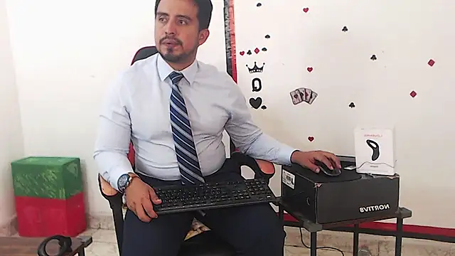 KalethBigDick live sex cam