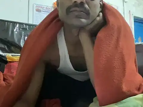 HORNY4UDESI live sex cam