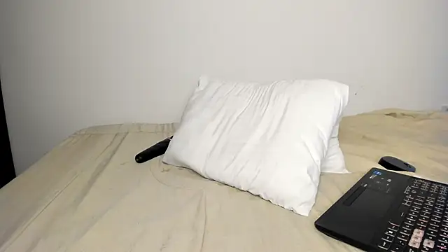 KhaliDrips's cam snapshot