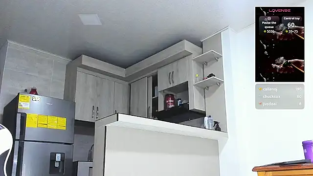 YeremiBrowm live sex cam