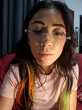 BabyyMetal's cam snapshot