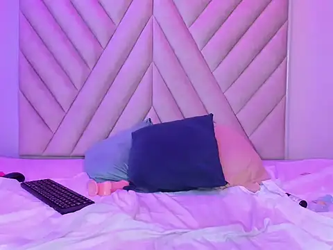 _AshleyMoore_'s cam snapshot