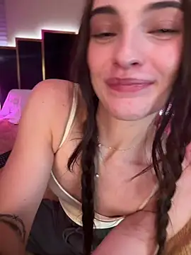 KarissaChantelle live sex cam