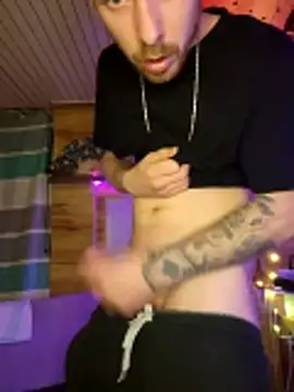 Simonshakeloveass's cam snapshot