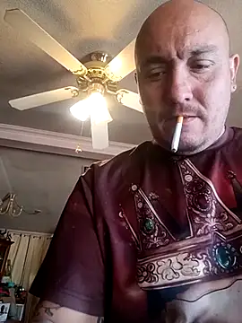 Cutieguyspanks live sex cam