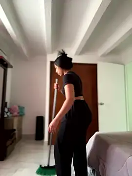 Salome_golvert live sex cam