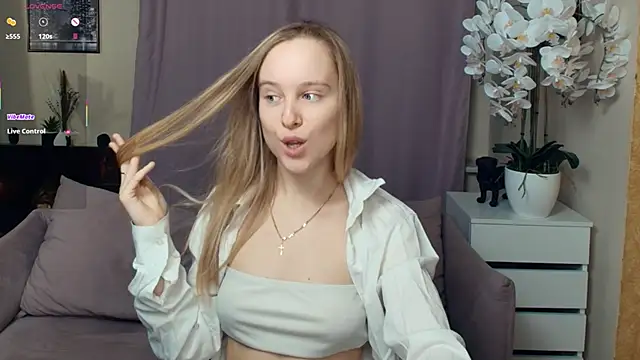 SoonMoor live sex cam