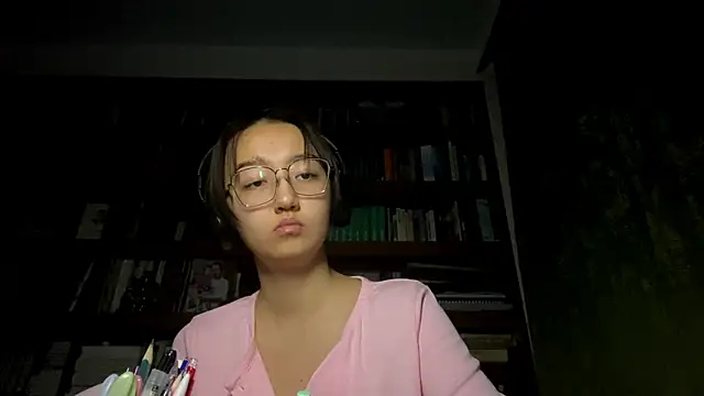 LinaClous live sex cam