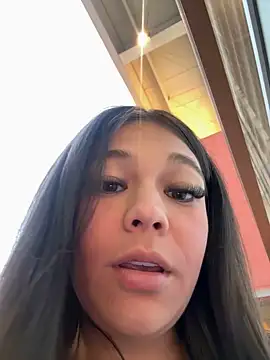 Alyshanon18 live sex cam