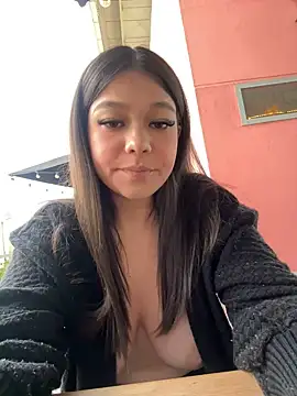 Alyshanon18 live sex cam