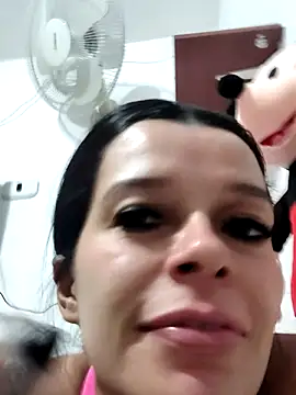 CurvySara1's cam snapshot