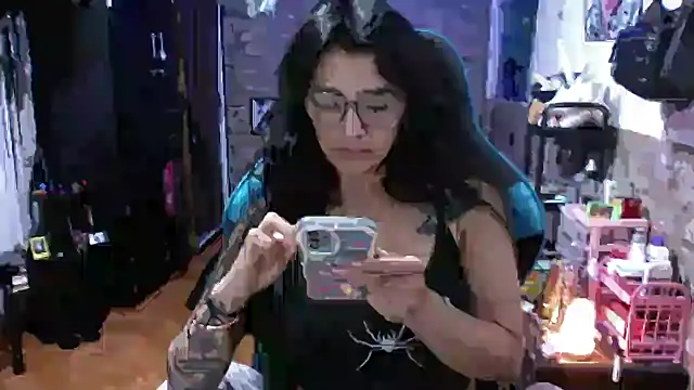 AngelaQueen_'s cam snapshot