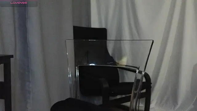 Mia_G0ld live sex cam