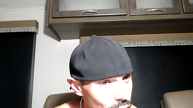 ThickD2C live sex cam