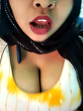 Indian-Nazia's cam snapshot