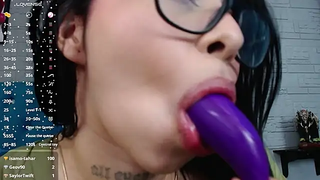 MiaNoiir's cam snapshot