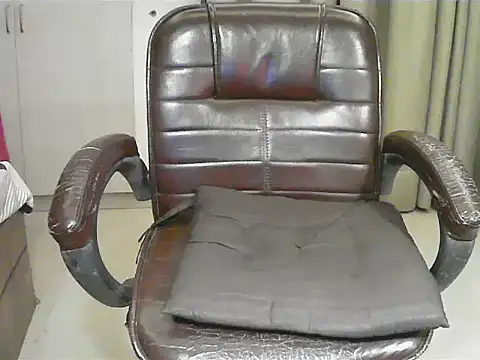 short_girl_'s cam snapshot