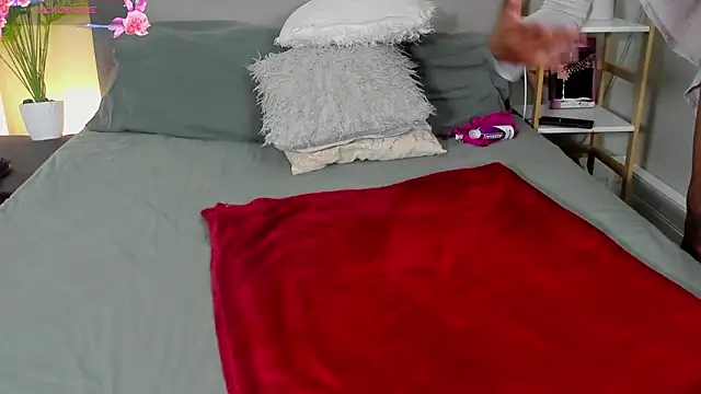 HotStellaaa's cam snapshot