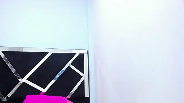 iisabella_noa's cam snapshot