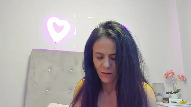 brianaflynt's cam snapshot