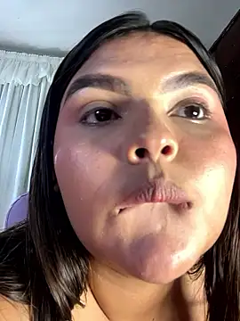 luisa_clark1's cam snapshot