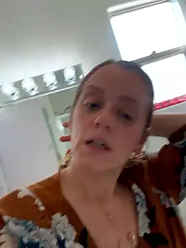 MalibuMilfy's cam snapshot