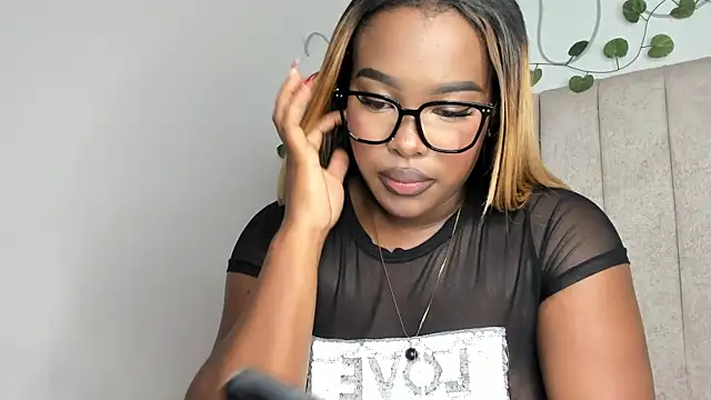 Kaseydelvey's cam snapshot