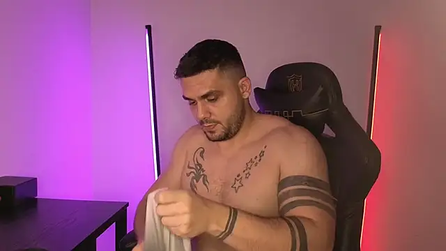 Danielbateson live sex cam
