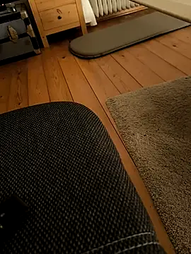 OdinWolf1990 live sex cam