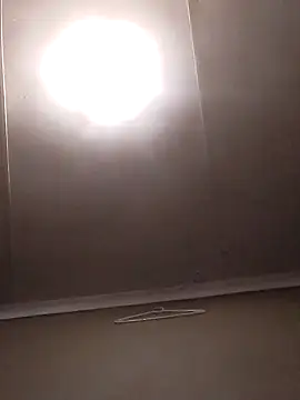 goldenstrips295 live sex cam