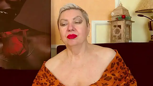 LadyPosh live sex cam