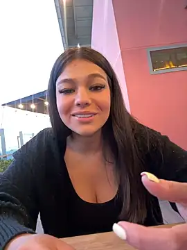 Alyshanon18 live sex cam