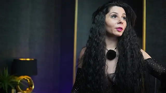 GiaEasyIce live sex cam