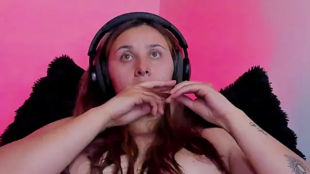 bonnie_moon_'s cam snapshot