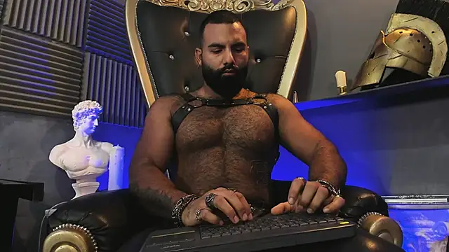 BeardAndrew live sex cam