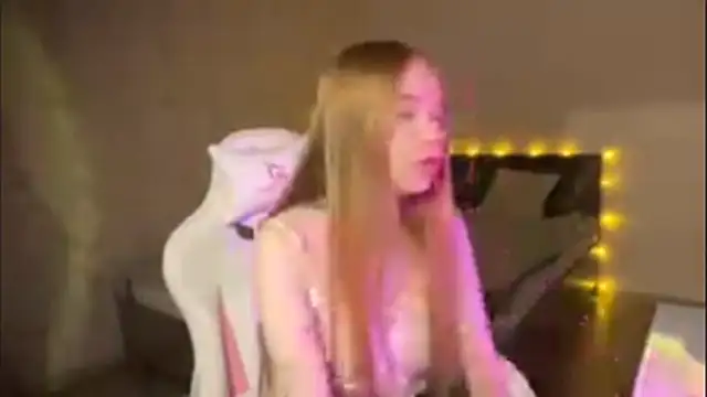 LumiSun live sex cam