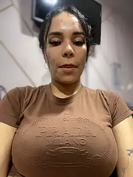 Naatalia live sex cam