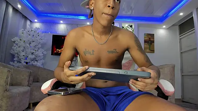 latin_kay1 live sex cam