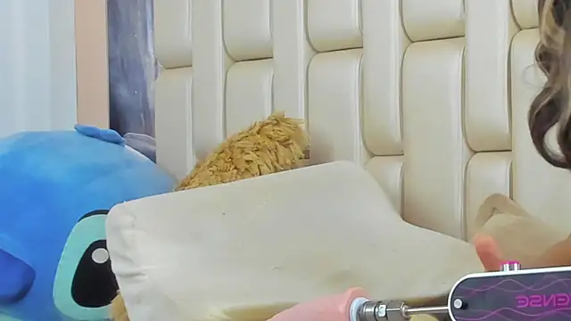 Daphne_Hills live sex cam